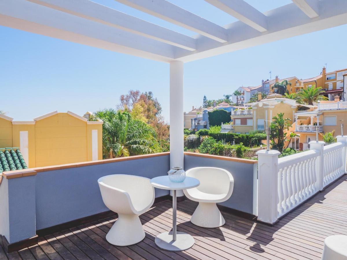 Willa Cubo's Gibralfaro House Center